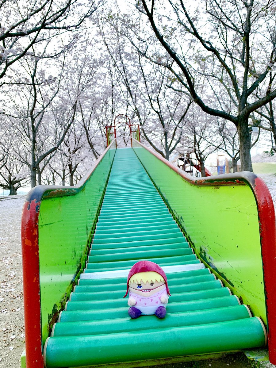 みけこ tweet media