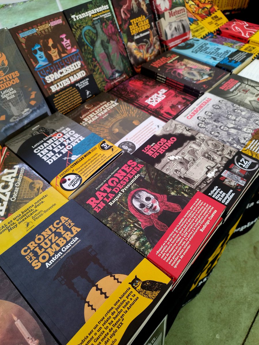 pezdeplata's tweet photo. Ya estamos en Morcín, hasta las 20:00. 💚
#morcín #feriadellibro #libros #librosrecomendados📚 #devoralibros #pezdeplata https://t.co/lN6JQ1e1Tu