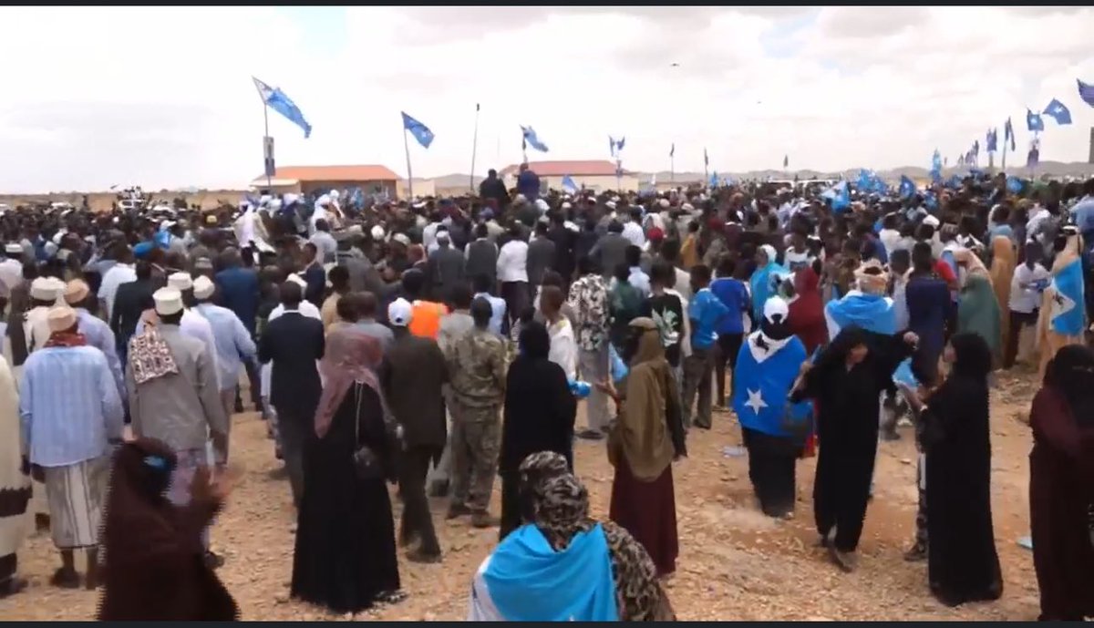 sntvnews1's tweet photo. Prime Minister @HamzaAbdiBarre thanked the leadership of #SSCKhatumo and the public for the warm welcome in a speech he delivered just after touching down in #Laascaanood city on Saturday. https://t.co/Gwp01jksJS