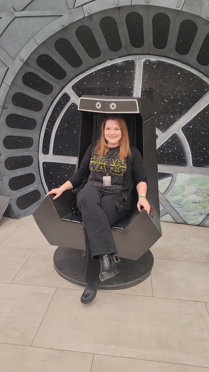 LeiaMonika's tweet photo. Egy kis Star Wars szombatra😊 https://t.co/qAlUgGFlph