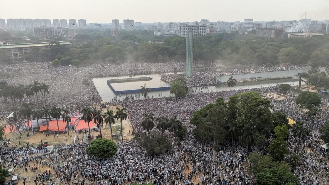 revolt_71's tweet photo. A massive number of people has gathered in Dhaka's Suhrawardy Udyan today (12 April 2025) to join the "March for Gaza" rally protesting Israel's continued invasion of #Gaza. 

Photo: TBS 

#Gaza #palestine #FreePalestine https://t.co/hiFlbsm6GU