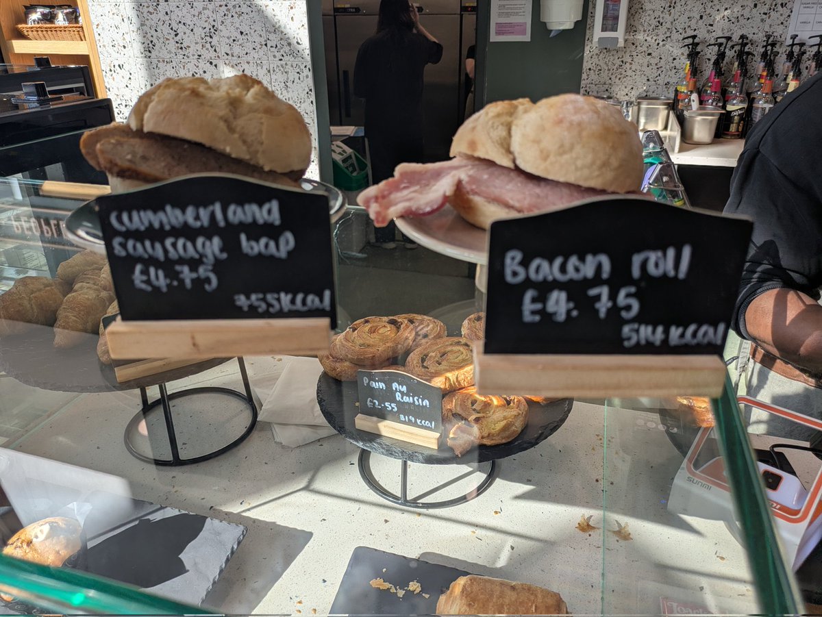 BigIainS's tweet image. The eternal argument...
Roll or Bap?
Or batch, or barm, or cob, or teacakes.
Thanks @coffeeesquires