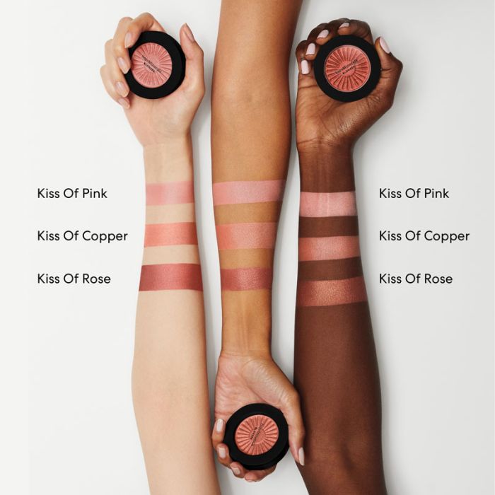 GorgeousshopUK's tweet photo. Enjoy a 20% discount on bareMinerals for a Limited Time Only! 

The bareMinerals Blonzer is a groundbreaking blend of blush and bronzer that merges the radiant glow of bronzer with the vibrant, rosy tint of blush in a single application. ✨️

#bareMinerals #GorgeousShopUK https://t.co/9Be3W5MEtW