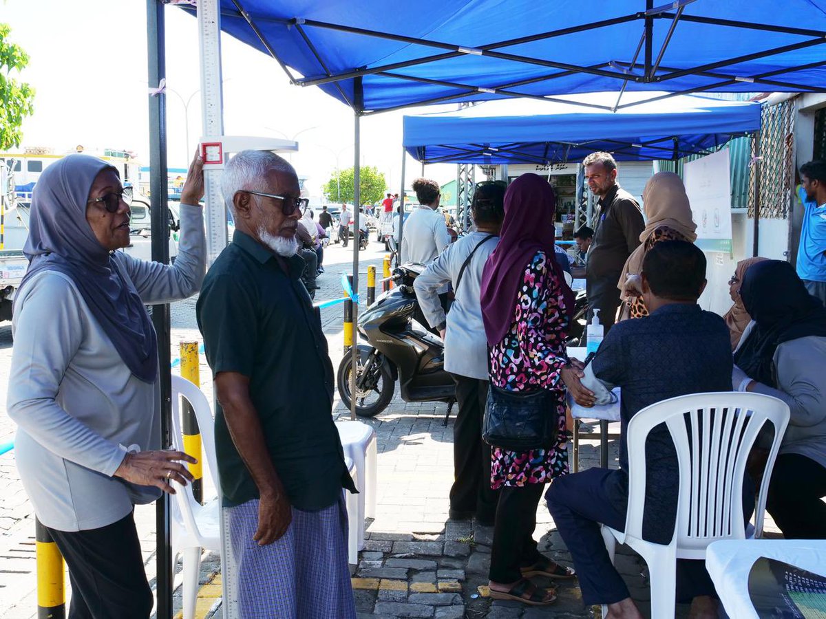 AgedCareMv's tweet photo. އޭޖްޑް ކެއަރ މޯލްޑިވްސް ގެފަރާތުން ދަތުރުވެރިންގެ މާރުކޭޓު ސަރަހައްދުގައި އަހަރަކު އެއްފަހަރު ބާއްވާ ހެލްތު ސްކްރީން ޕްރޮގްރާމް ގެ ތެރޭން https://t.co/gAAWE5v640