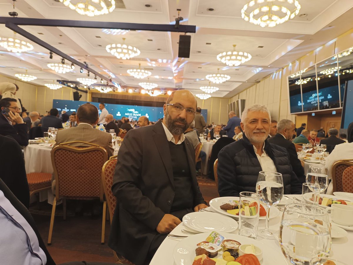 bdaresmi's tweet photo. Millî İrade Platformu'nun 28 Mart 2025 akşamı düzenlediği ve Cumhurbaşkanımız Sayın Recep Tayyip Erdoğan ile Savunma eski Bakanı Hulusi Akar’ın da katıldığı iftara, BDA Dernek Genel Başkanımız Mehmet Ali Bayram ve İstişare Kurulu Üyemiz Atıf Bilir de iştirak etti. https://t.co/eyiq5FZ4O0