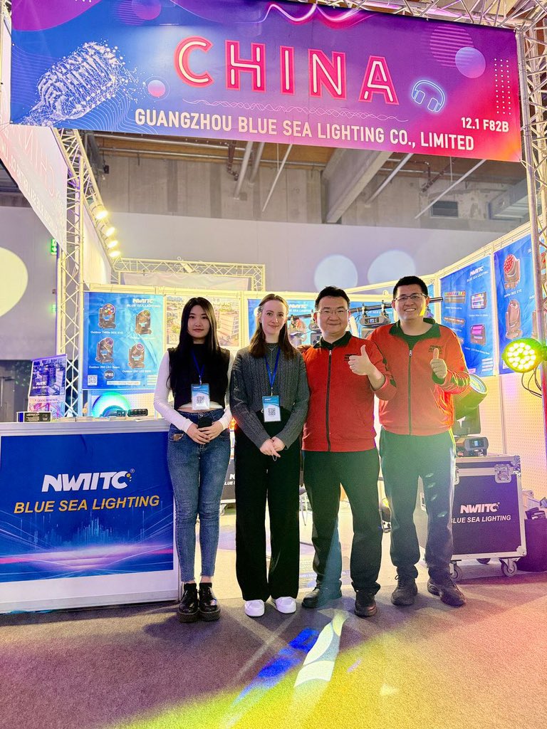 juststagelight's tweet image. 2025 The Lighting Exhibition in Frankfurt, Germany concluded splendidly! Grateful for all the support from our clients and the dedicated efforts of the Blue Lighting Team! Let‘s reconvene in April 2026 without fail!

#stagelight #lightingengineer #stagedesigner #stagelights