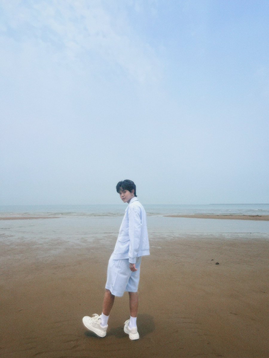 thiothamm's tweet image. 🌊💙

#THIOTHAMM #NexT1DE_THIO
#NexT1DE #NexT1DExWATERBOMB