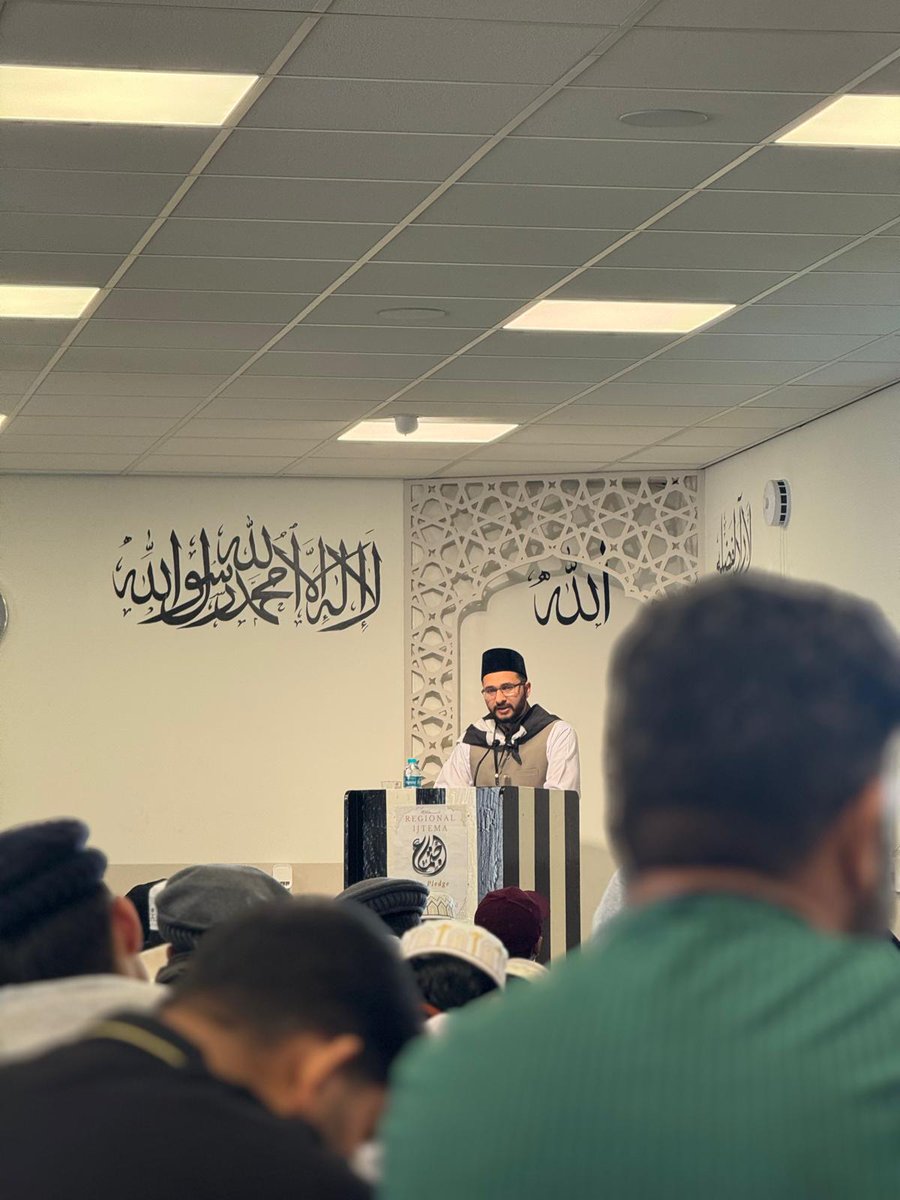 AhmadiJongeren's tweet photo. 🕌 De Regionale Khuddam Ijtema Regio Mahmood 2025 is begonnen!
Een dag vol broederschap, kennis en spirituele groei staat voor de deur. ✨
Volg deze collectie om alle updates en momenten van vandaag te zien!
#RegioMahmood #Ijtema2025 #BaitulMahmood https://t.co/MoV83fEGWL