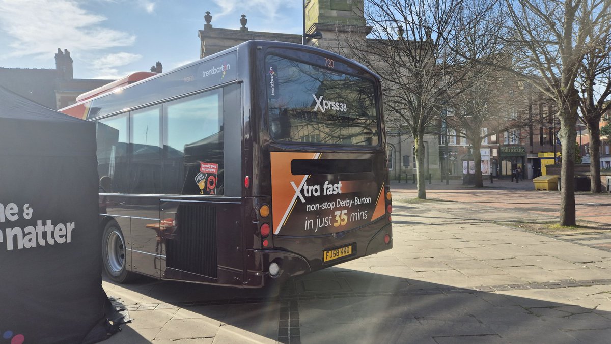MidlandsTrains1's tweet photo. There are new(ish) buses in Derby replacing the @trentbartonland X38 with the xprss38 https://t.co/XPbHYLMNDO