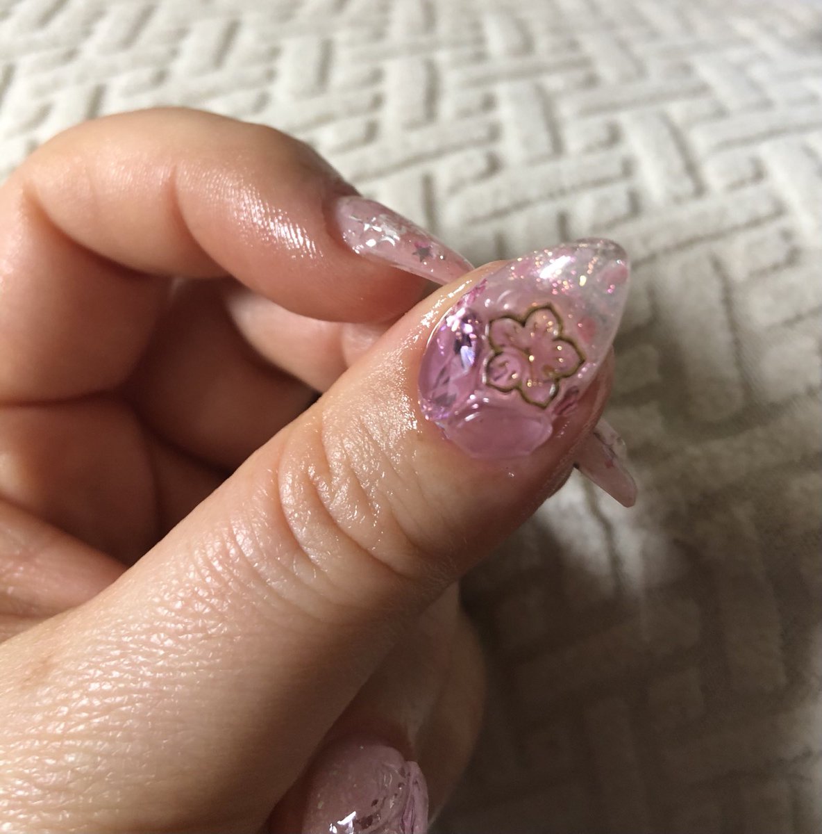 MyChoiceACE0523's tweet photo. #cherryblossom #sakura #nailart https://t.co/JTRkFBPXsX