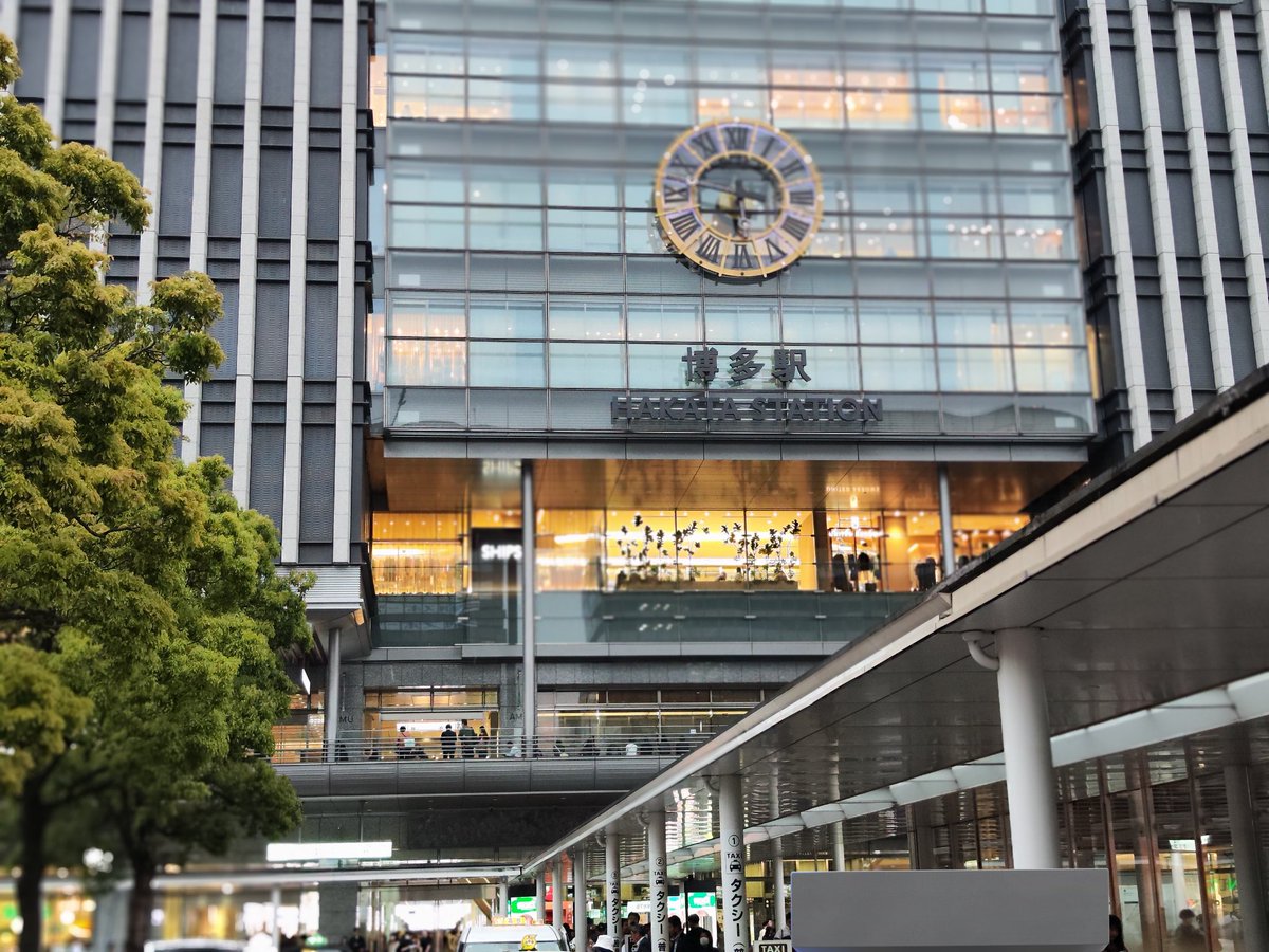 blackcatLuna96's tweet photo. ということで、やって参りました
博多です

本日は、というか明日からもあいにく雨らしいですが、色々巡れたらと
色々美味しいものも食べたいですね

当てのない旅の始まり https://t.co/auaGgZMwGe