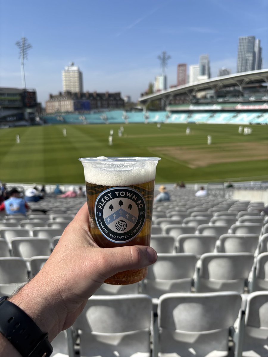 On my way to watch ⁦<a href="/FCFleetTown/">Fleet Town FC</a>⁩ first stop ⁦<a href="/surreycricket/">Surrey Cricket</a>⁩
