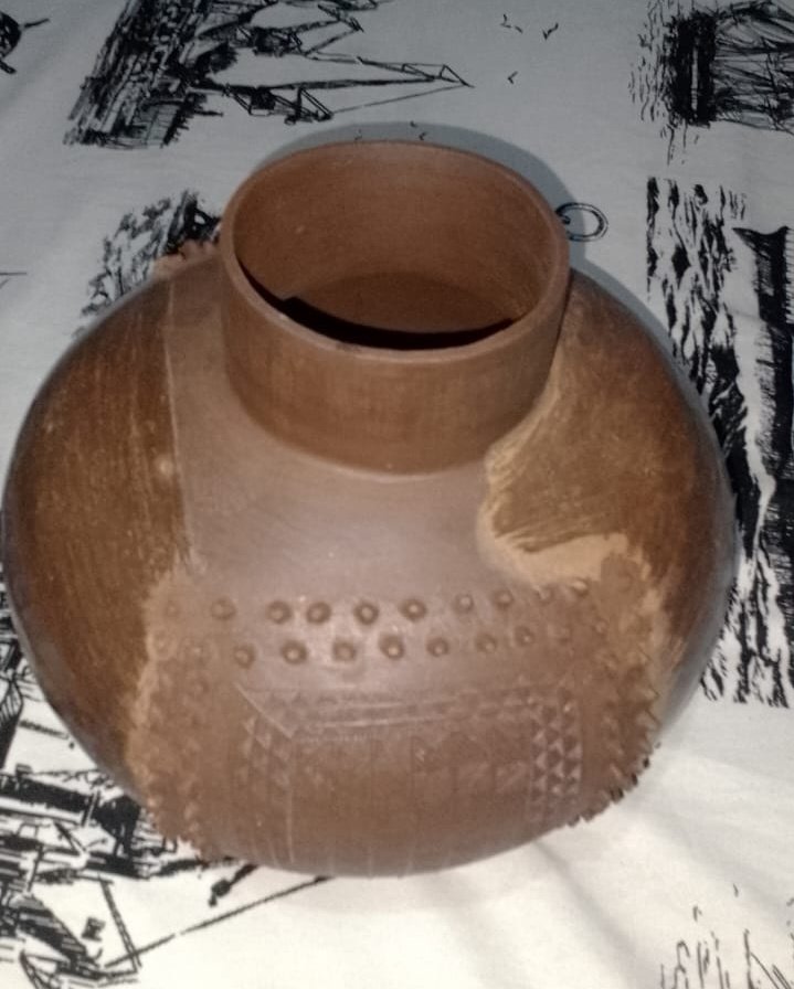 MduduziMats's tweet photo. Guys please support Ncamisile Nala by buying one pot from her, she's the grand daughters of the legendary Nesta Nala.

Her business contacts.
+27 83 773 7349 https://t.co/96Qs1j87mr