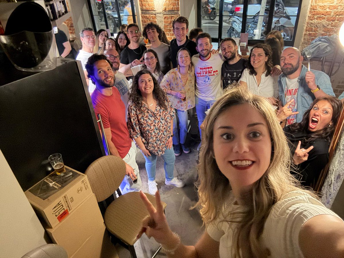 ¿Lo mejor de los eventos?

🤗La fiesta de después! Qué alegría compartir momentos entre personas voluntarias de sitios distintos!