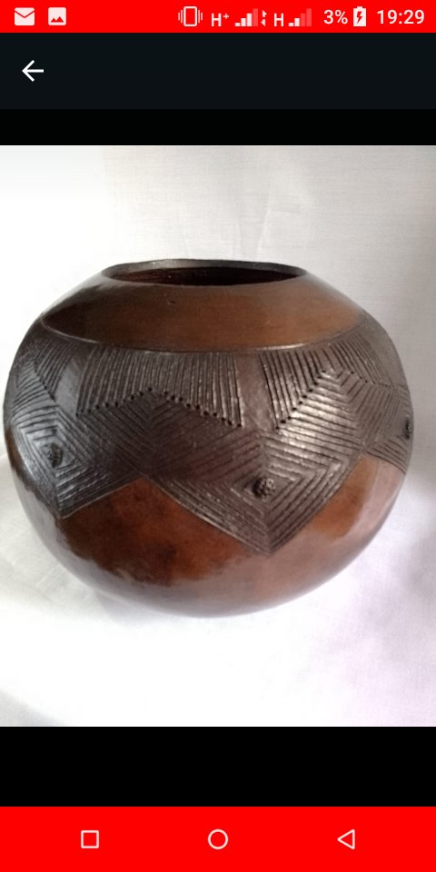 MduduziMats's tweet photo. Guys please support Ncamisile Nala by buying one pot from her, she's the grand daughters of the legendary Nesta Nala.

Her business contacts.
+27 83 773 7349 https://t.co/96Qs1j87mr