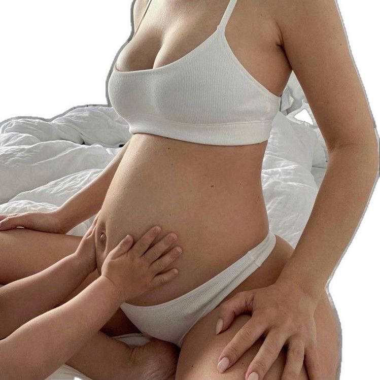 ╭┈───────          

╰┈➤ <a href="/xchildofmoon/">Vee(nus)</a>