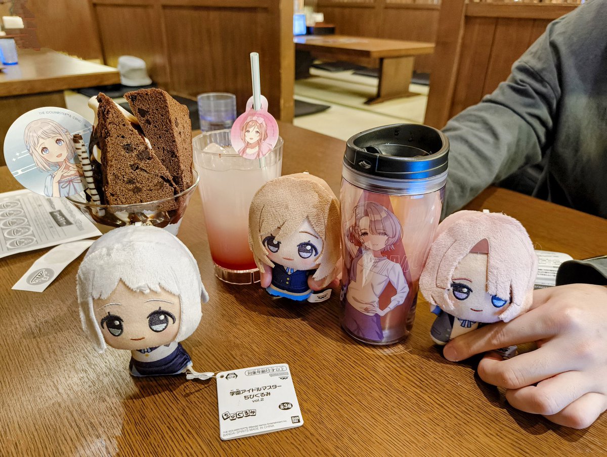 saitamaster's tweet photo. P同士でゆるっと集まって話をしたり、イベントとかに行ったりする非公認サークルです！
P仲間がいなくて寂しい……なんて方におすすめ！
鑑賞会など開催するので、見たことないライブも見れちゃうかも…

毎週水曜日に総合研究棟1階ラウンジで集まってます！是非お越しください！
 #春から埼大 https://t.co/gRCbXS8Chb