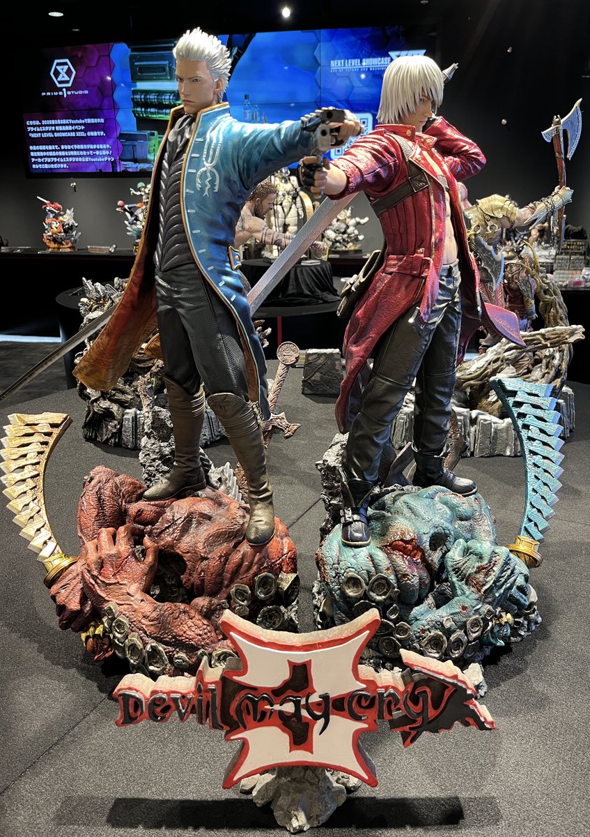 Genki_JPN's tweet photo. Dante and Vergil Devil May Cry statue! https://t.co/8ebFRngeu9