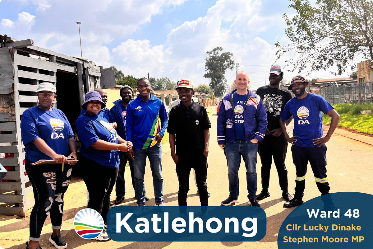 StephenMooreMP's tweet photo. Today I joined Cllr Lucky Dinake in Katlehong for a full morning of action.
We started with an info table in Ward 49 and then hit the ground with a team of activists doing door-to-door in Ward 48.
Building the DA one conversation at a time.
#TeamDA #Katlehong #GrowingTheDA https://t.co/JrM7Qsw76f