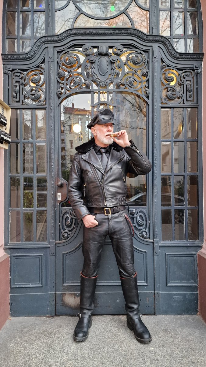 PK am Mittwoch #slfc #easterberlin #blf #gay #leathermen #fetish #wescoboots photo <a href="/timarne/">timarne</a>