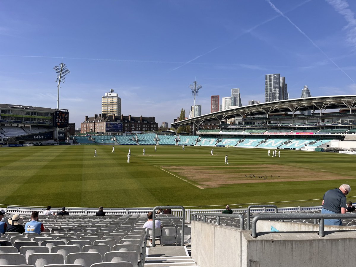 GreigSar1's tweet photo. Saturday chill ππ€π #ThreeFeathers #TheRey #SurreyCricket https://t.co/15lS5Sj6vH