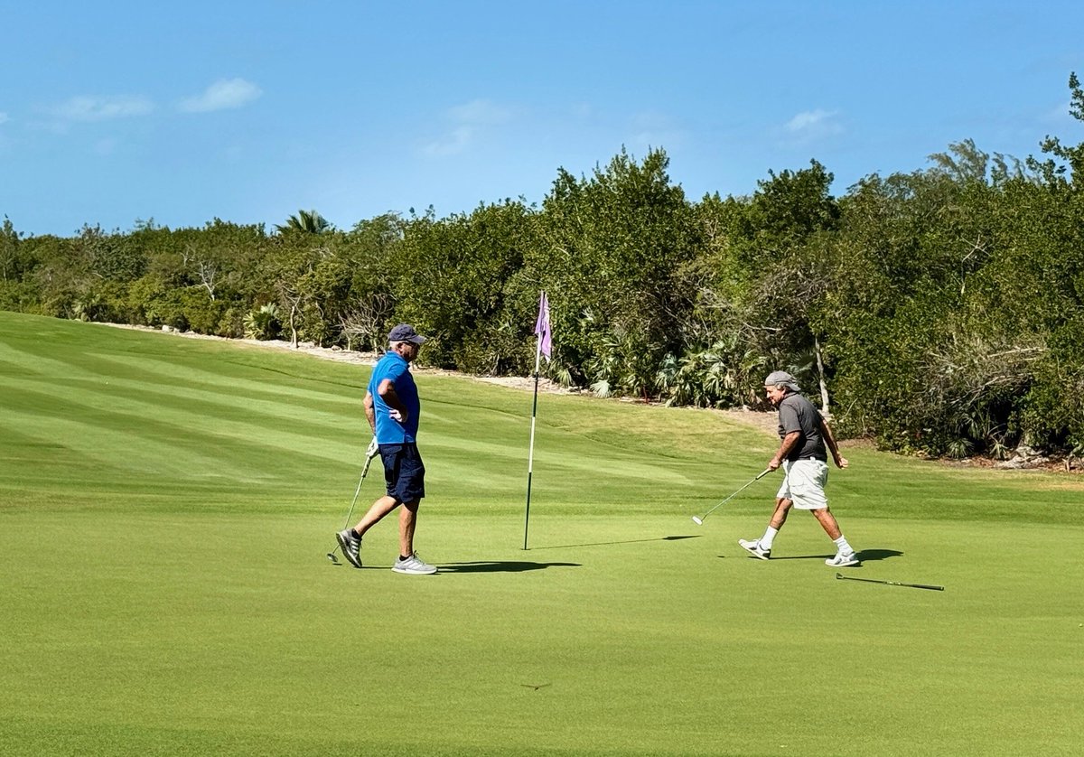 RoyalTurksGolf's tweet image. Weekend vibes = golf time 🏌️‍♀️⛳️ 

#WeekendGolf #Royalturksandcaicosgolf #weekendvibes #golfTime #IslandLife #seniorgolf