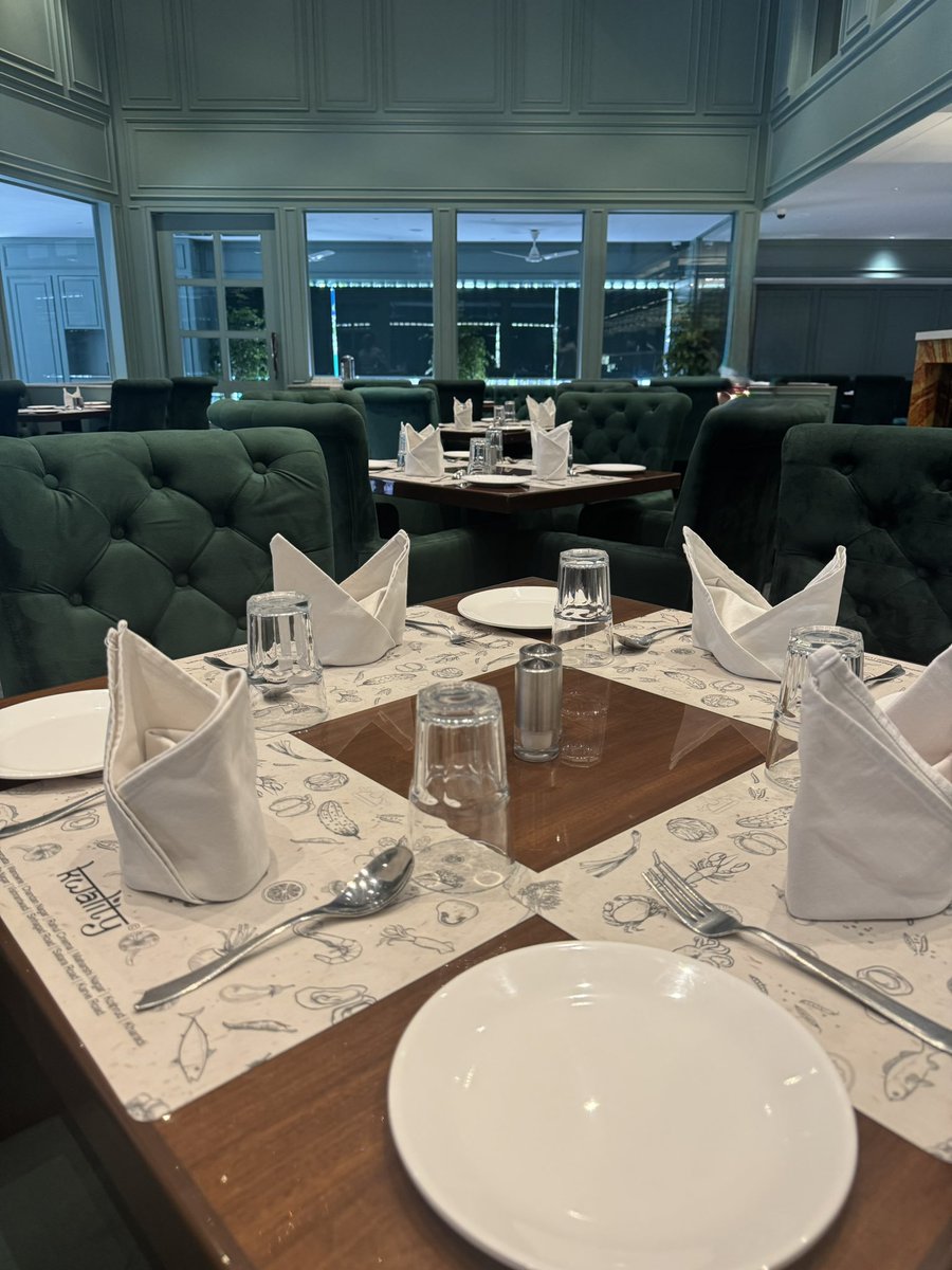amarbarwe's tweet photo. Business Lunch at an old joint operating from a new place. Good food, Good interiors and Good Service. At Kwality, the quality never lets you down. #Pune #newjoint #businesslunch https://t.co/BUlVE8ZqQ9