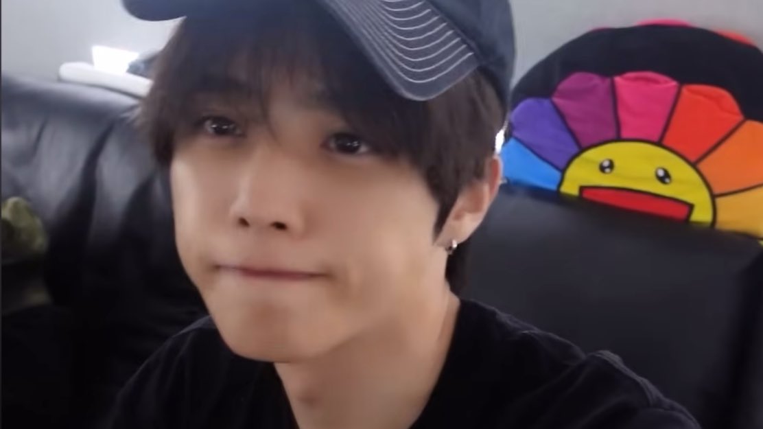 swofthemoment's tweet photo. 하하하하하하하하 https://t.co/oEUpQRPL91
