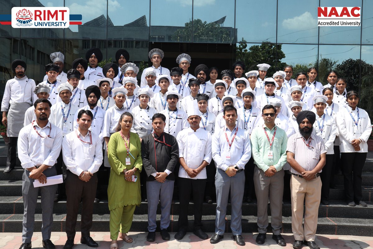 RimtUniversity's tweet image. RIMT’s Hotel Management Dept hosted an amazing Artisan Bread Making Workshop with Chef Shubham from Radisson Blu, Jalandhar! Students got hands-on with sourdough, proofing, and baking—blending skill with passion. #RIMTUniversity #BreadMakingWorkshop #FutureChefs #CulinaryArts