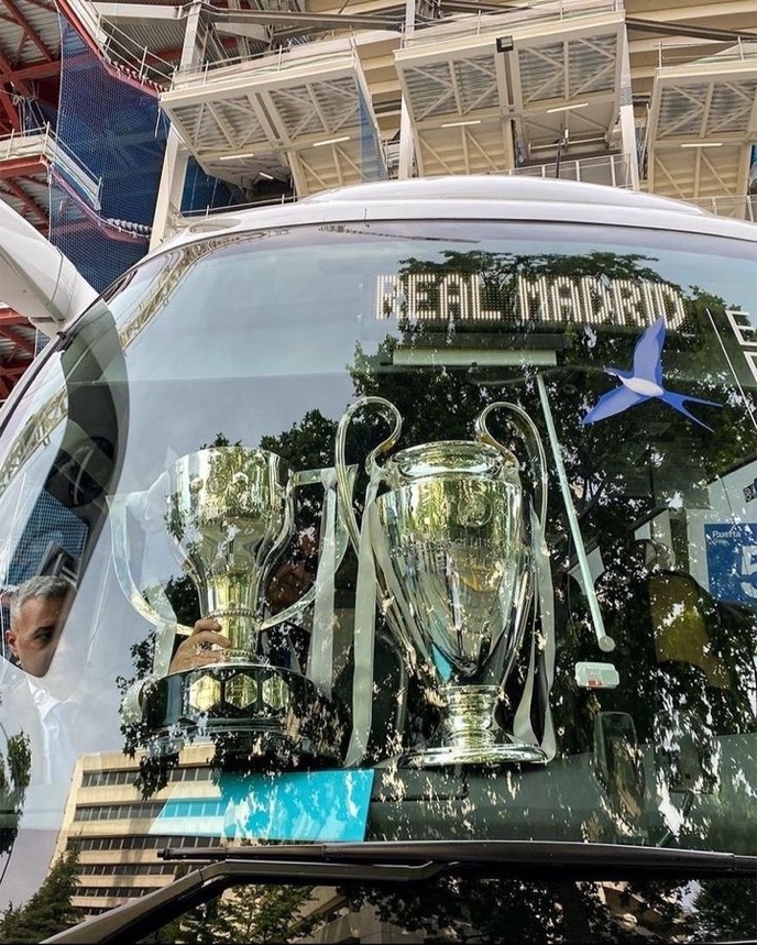 MadridUniversal's tweet photo. Royalty. https://t.co/4uyt5mbhUm