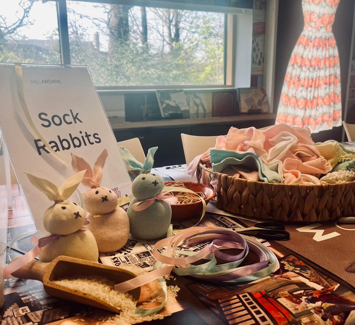FREE family activities today! Come and print a bag, make a sock rabbit, create an Easter basket and a fabulous Springtime hat too. Free refreshments and family trails! We're here til 4pm, why not take a sunny stroll to see us? (only 15-20 mins walk from Millennium Square)