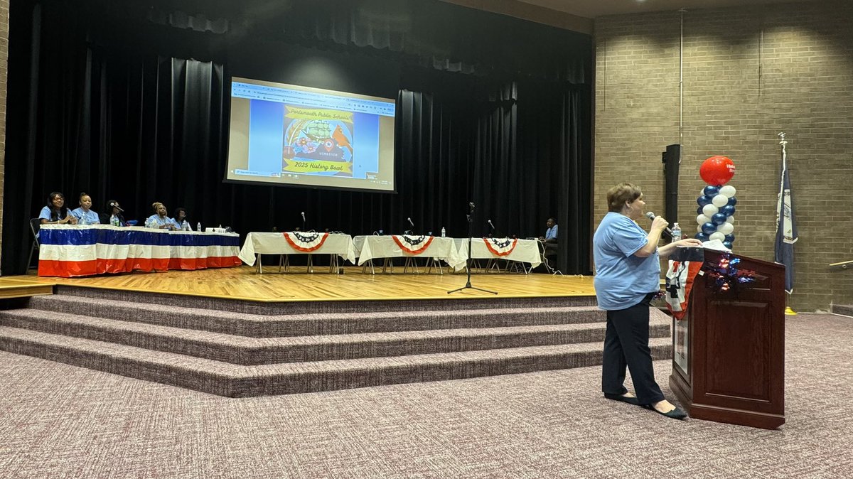 SLMillaci's tweet image. The renaissance of the @PortsVASchools History Bowl was a huge success yesterday! Congratulations to Cradock Elementary on their victory! Great job by the Social studies team led by @KarlaJakubowski. Special thanks to moderator @cardellpatillo who controlled the room expertly!