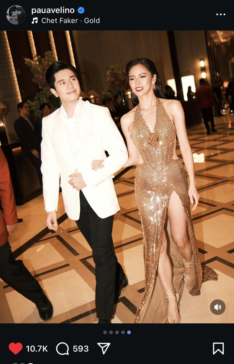 aimilampano's tweet photo. “…You gotta know, I'm feeling love
Made of gold, I never loved her
Another one, another you
It's gotta be love I said it” 

So paano tayo aahon nito? Yung mga lechon ihanda na. Hihihi🥰❤️ #Kimpau #KimChiu  #PauloAvelino #MyLoveWillMakeYouDisappear https://t.co/ArZaPQILuJ
