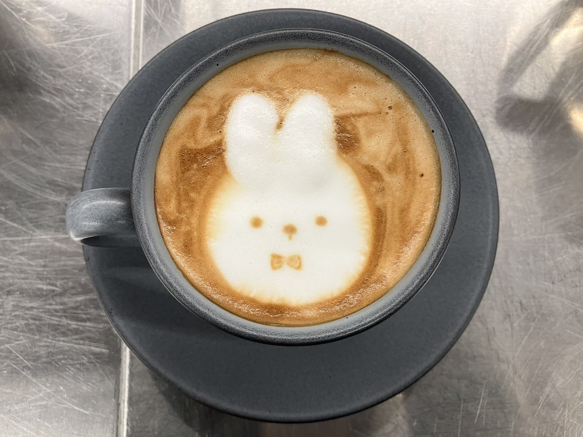 arinko_335's tweet photo. ラテアートをしました☕💭
とかげとうさぎマイスター( ・ ㅅ ・  )꒱ https://t.co/KAwdIVef4T