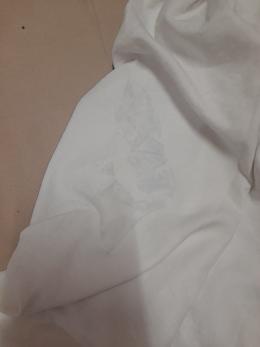fleurmyth's tweet photo. crop top won
ld : 84
pb : 40
pl : 58
💸 : 25k
sadly ini ada defect di bagian samping kancing sama lengan kiri t___t https://t.co/kLejS9ZuCK