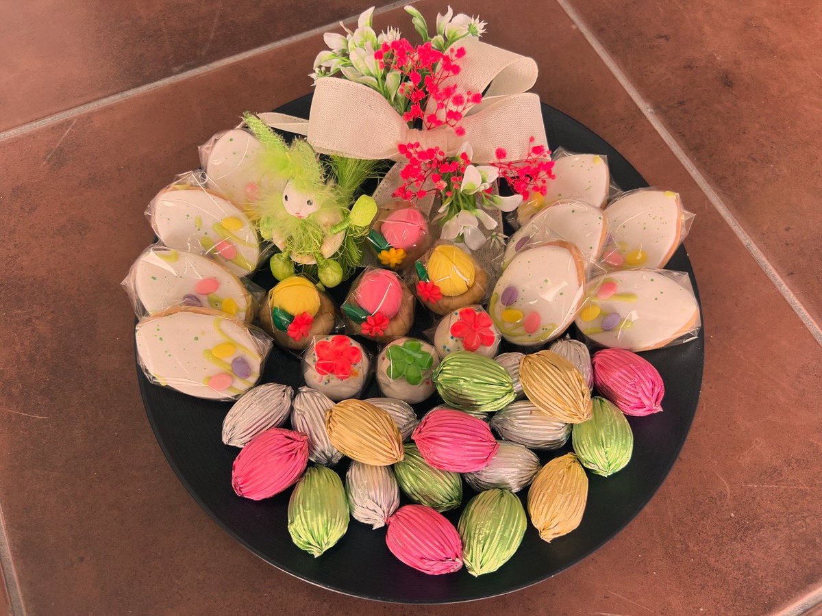 WarmIssa's tweet photo. #zakbyzakhiaissa #easter #chocolate #eggs #formoreinformation 70/196275 https://t.co/8KeRD6pfRg