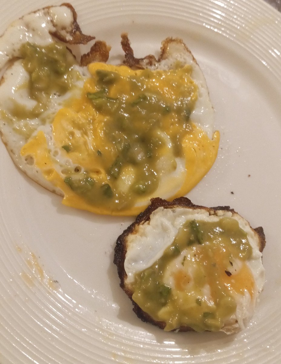 fkngdsr's tweet photo. @seungminiieeee Te gustan mis huevitos con salsa? https://t.co/YeGQD9Y6da