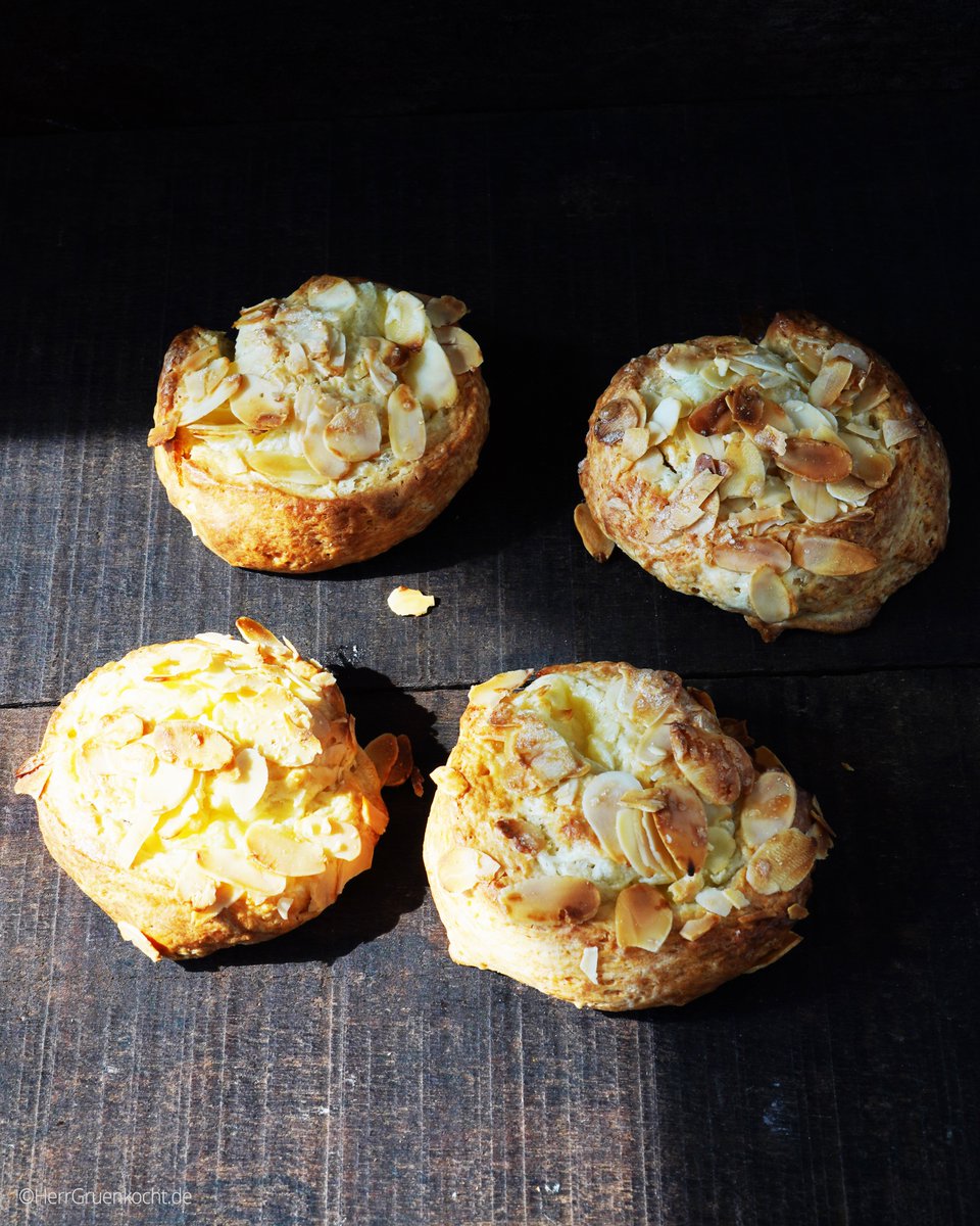 HerrGruenkocht's tweet photo. Teilchen mit Vanillecrème - einfach und schnell
https://t.co/k4wEXZqVNp
#Teilchen #backen #Vanille #HerrGruenkocht #Frühstück https://t.co/RQmZIfhbLX