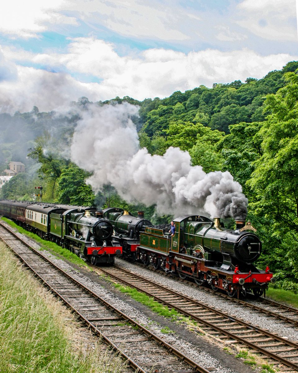 Handforthrail's tweet image. Morning all , 5th June 2005 and a Great Western trio at the ⁦@LlangollenRail⁩ for todays #Steamfix 
Where has 20 years gone , have a great day everyone