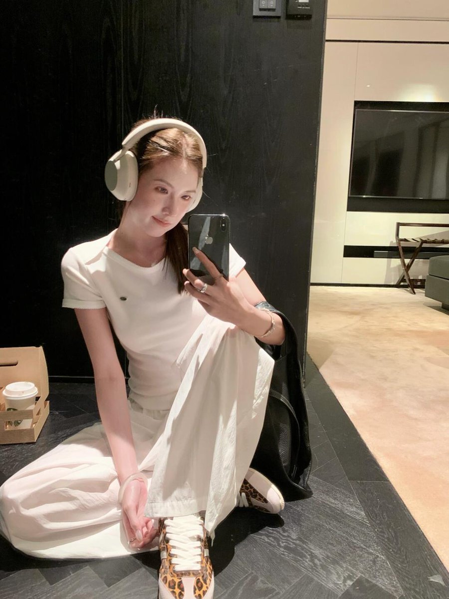 PuddyPuffball's tweet photo. 今日穿搭 https://t.co/2ZEHGeGxFE