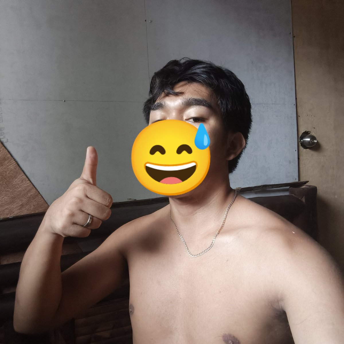 kade30855's tweet photo. Boring ba wala ubra tulog nalang tani😅 https://t.co/Y2QsHmWb5d