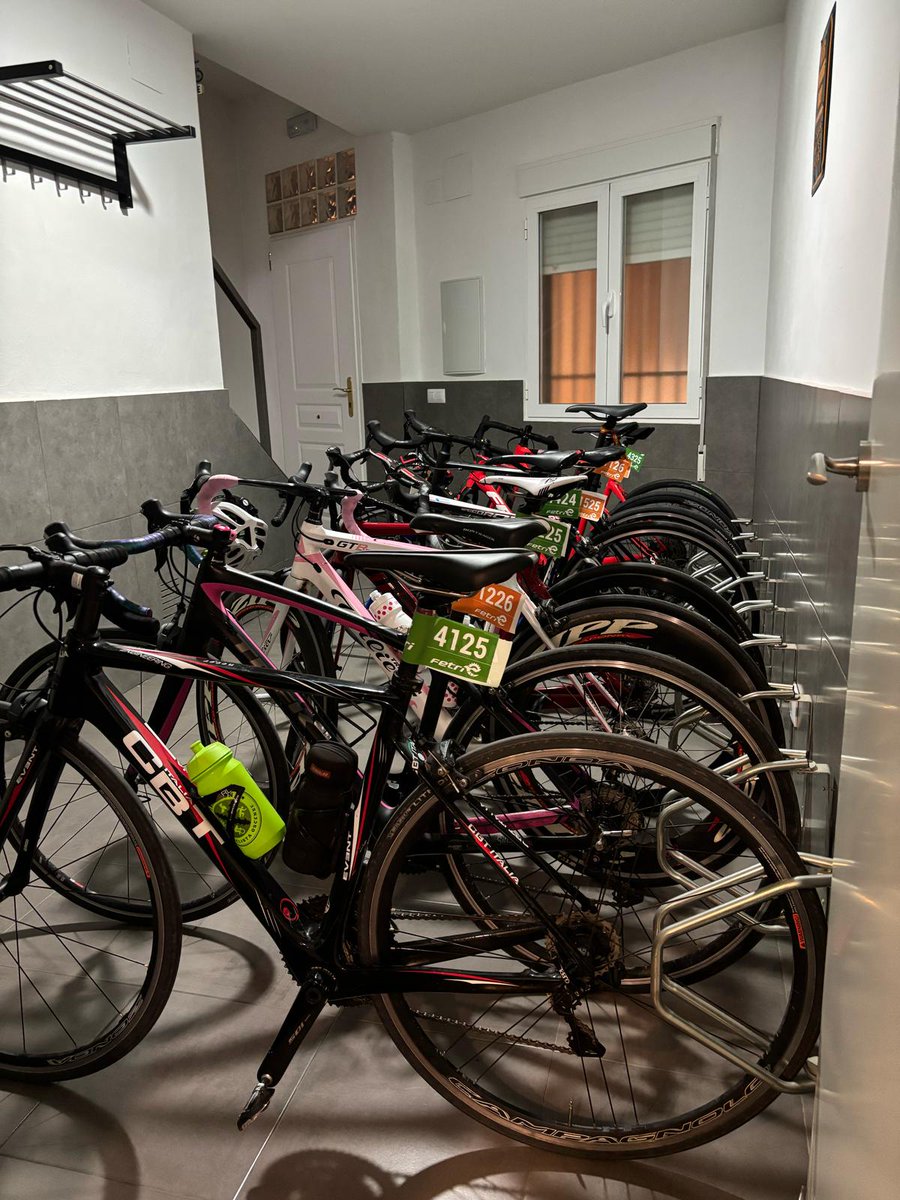 ECiclistaGuadia's tweet photo. CAMPEONATO DE ESPAÑA DE DUATLÓN CADETE / JUVENIL / JUNIOR - CIUDAD REAL

Tenemos alojado a un club de Zaragoza , Estadio Miralbueno El Olivar, esperamos que se les de muy bien el campeonato. #casarural #Picón #DUATLÓN #CAMPEONATOESPAÑA #casaruralciclista https://t.co/Ox2LcsHtPr