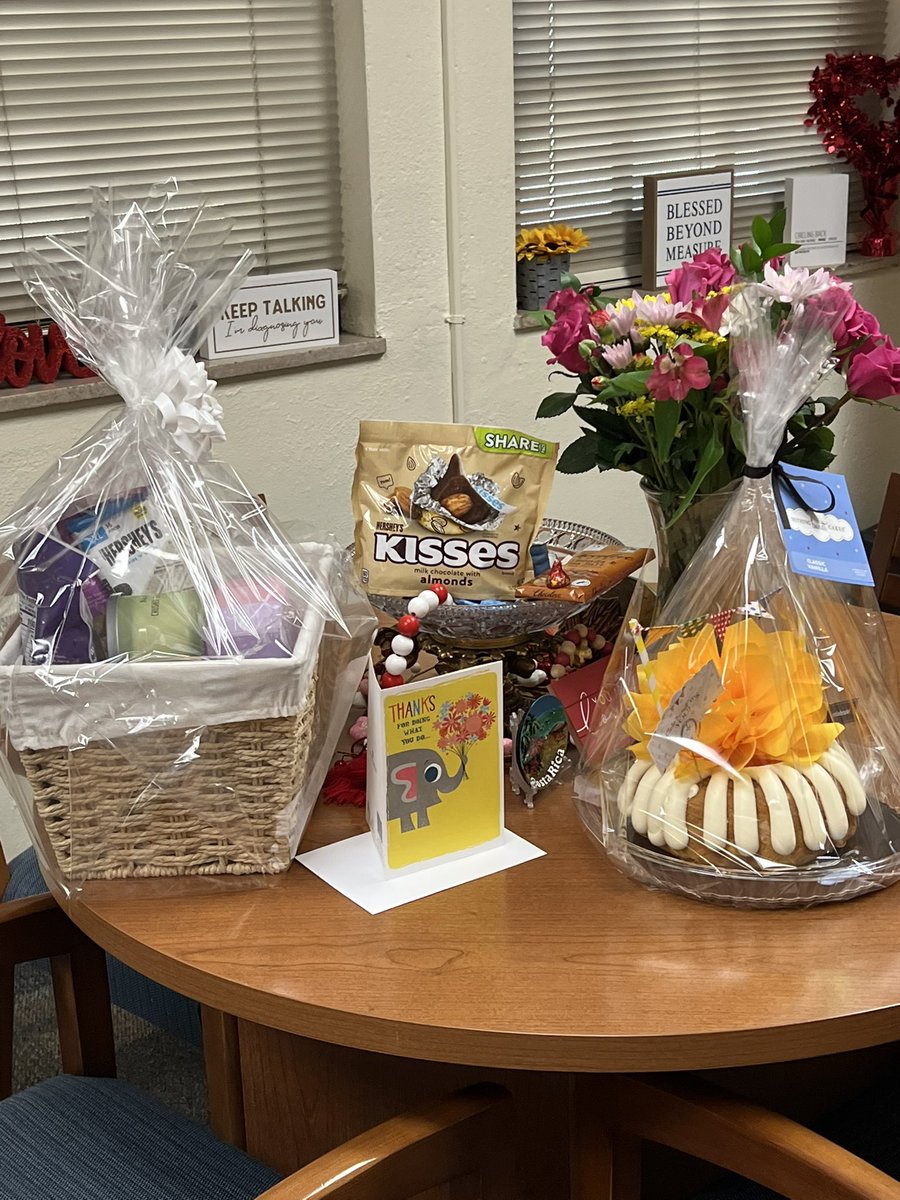 drtaniawhite's tweet image. 2025 "AP Appreciation Week" has been filled with food, fun and love. I am truly grateful for all of the flowers, pastries, gifts, lunch, and warm sentiments… I am truly humbled! #2025apappreciationweek #imterrellproud
 #30yearsofservice