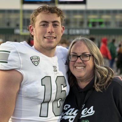4jholts's tweet photo. The moments I live for! 💚🦅
@quarterbackjax https://t.co/PaXQliJWks
