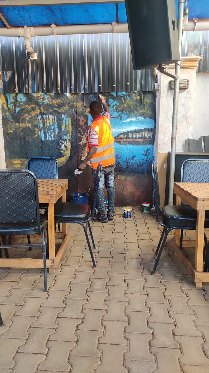 GIDEONARTPRO1's tweet photo. Trying to depict the most effective best to express personal style to match your vision and nature can dramatically influence the mood and atmosphere of a space making it fancy and cozy.
On 0702356873 / 0746830048.
#UgandaHistory #ugandangirls #unmf https://t.co/0JkiUoRs5v