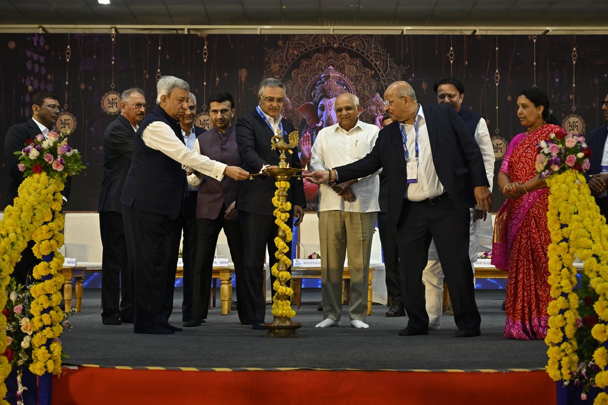 gccigate's tweet image. GCCI proudly launched #GATE2025 at Vigyan Bhavan, Ahmedabad, in the esteemed presence of Gujarat’s visionary leaders, discussing MSME growth, innovation and the state’s promising future.
#UnlockopportunitieswithGATE #gatewaytogrowth