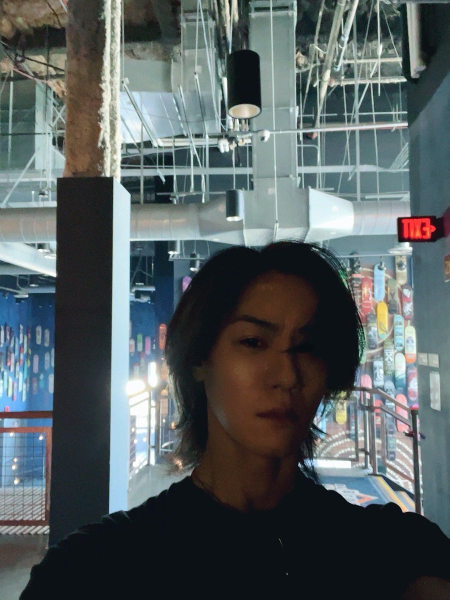 OfficialToshiya's tweet image. Anaheim, House of Blues無事…ではないけど終了し、今回のアメリカ公演終了です。

皆さん、ありがとうございました。

おやすみなさい。