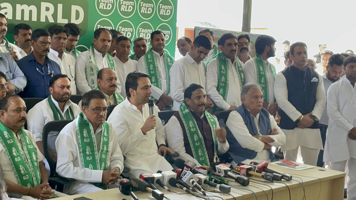 TheNewIndian_in's tweet photo. #Flash: RLD gears up for a grassroots push! @jayantrld announces village-to-city membership drive, internal elections to pick next national president this Oct-Nov.
Reports @iAtulKrishan1 @Kalagraphe88134
@TeamRLD1 @BJP4India
#RLD #JayantChaudhary #PartyElections #MembershipDrive #IndianPolitics