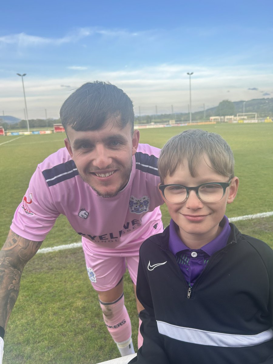 BorrelliKerry's tweet photo. What a beautiful day for football! @MitchAllen_01 another clean sheet today! Watching super @buryfcofficial  Come on you shakers 🤍💙 https://t.co/mPDY0dHHek