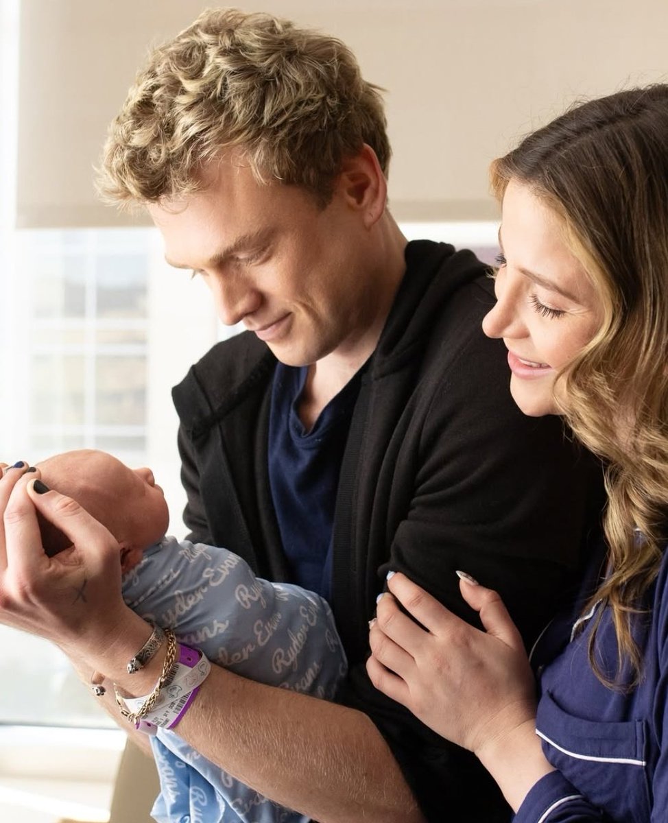 AppreciateVamps's tweet photo. I would like to say the biggest ever congratulations to @TheVampsTristan &amp; Nikki on the birth of their gorgeous son, Ryder Prince Evans! 💙👶🏼🫶🏼 https://t.co/JX6H1fzJkO